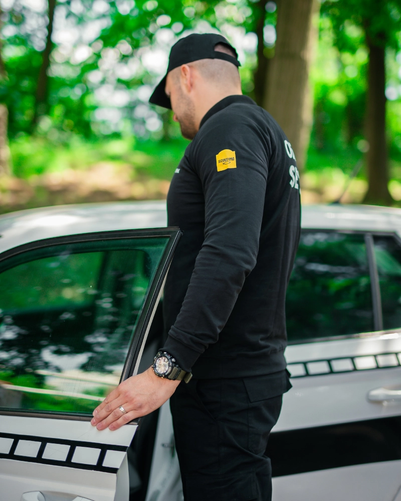 Obezbedjenje – Fizičko obezbedjenje za sigurnost. - Securitypro Stage Obezbedjenje lica i objekata uz fizičko prisustvo profesionalaca.